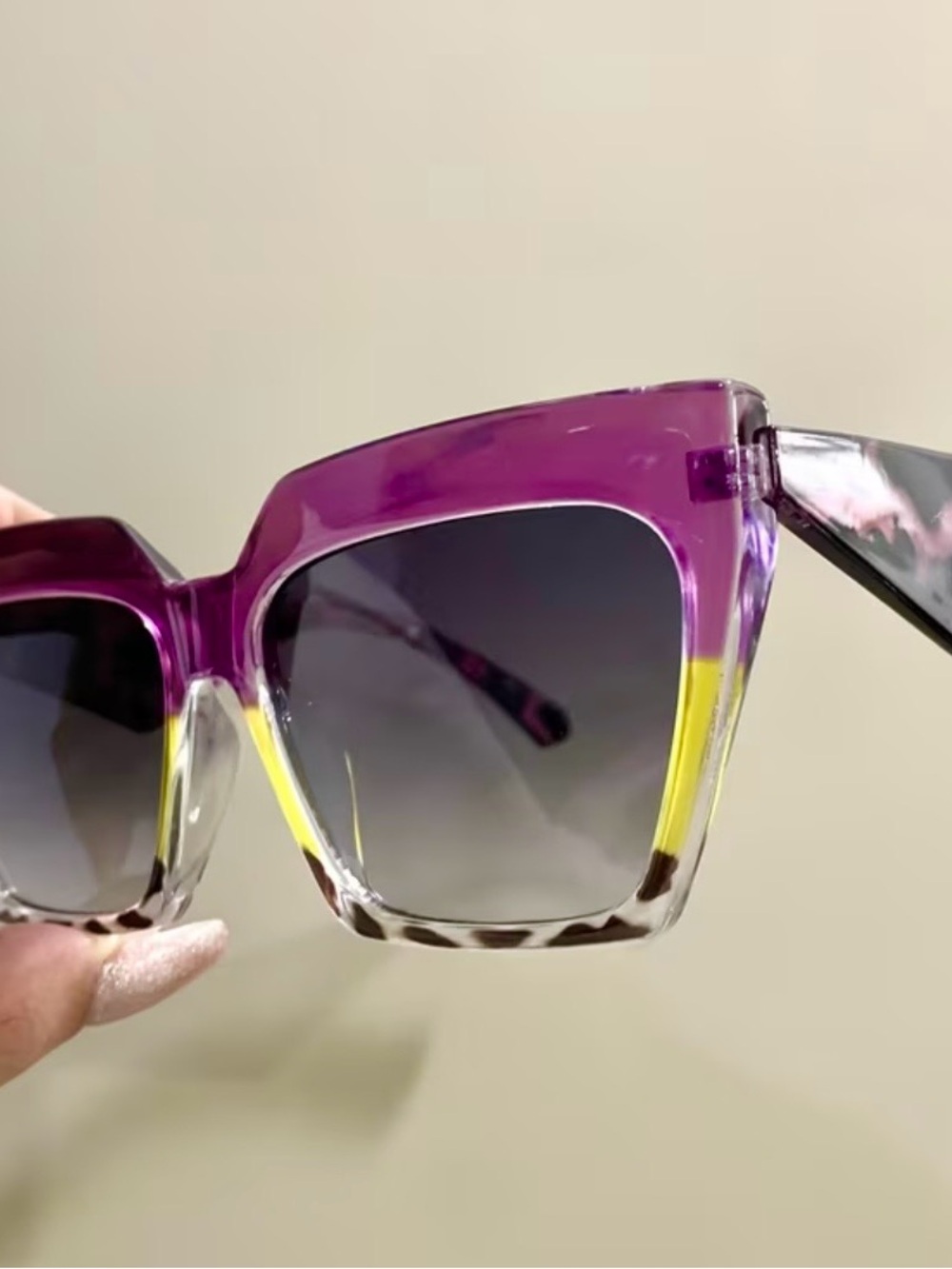 Purple Gradient Leopard-Arm Sunglasses - Picture 8 of 10